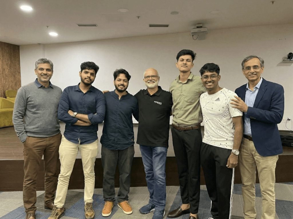 Salhurry and DiveGrid Founders and Team Salhurry team, DiveGrid team, DiveGrid CEO and leadership